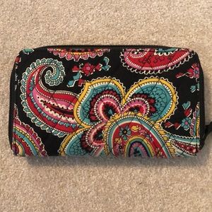 Vera Bradley wallet gently used in great shape